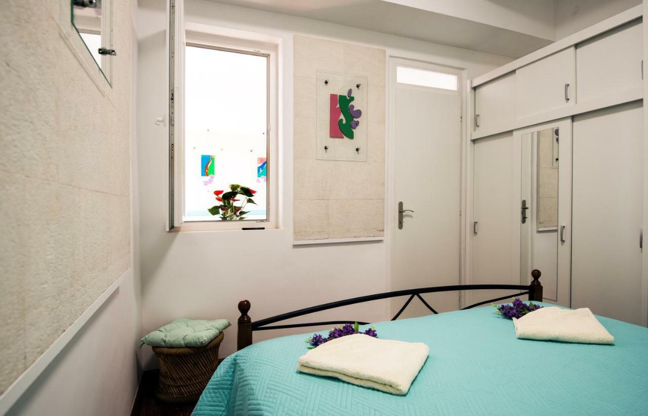 Ibis Your Cosy Oasis With Private Parking And Patio Split Kültér fotó