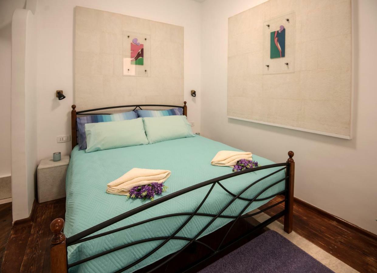 Ibis Your Cosy Oasis With Private Parking And Patio Split Kültér fotó