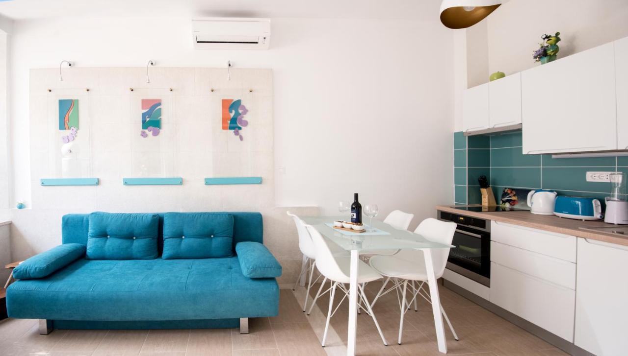 Ibis Your Cosy Oasis With Private Parking And Patio Split Kültér fotó
